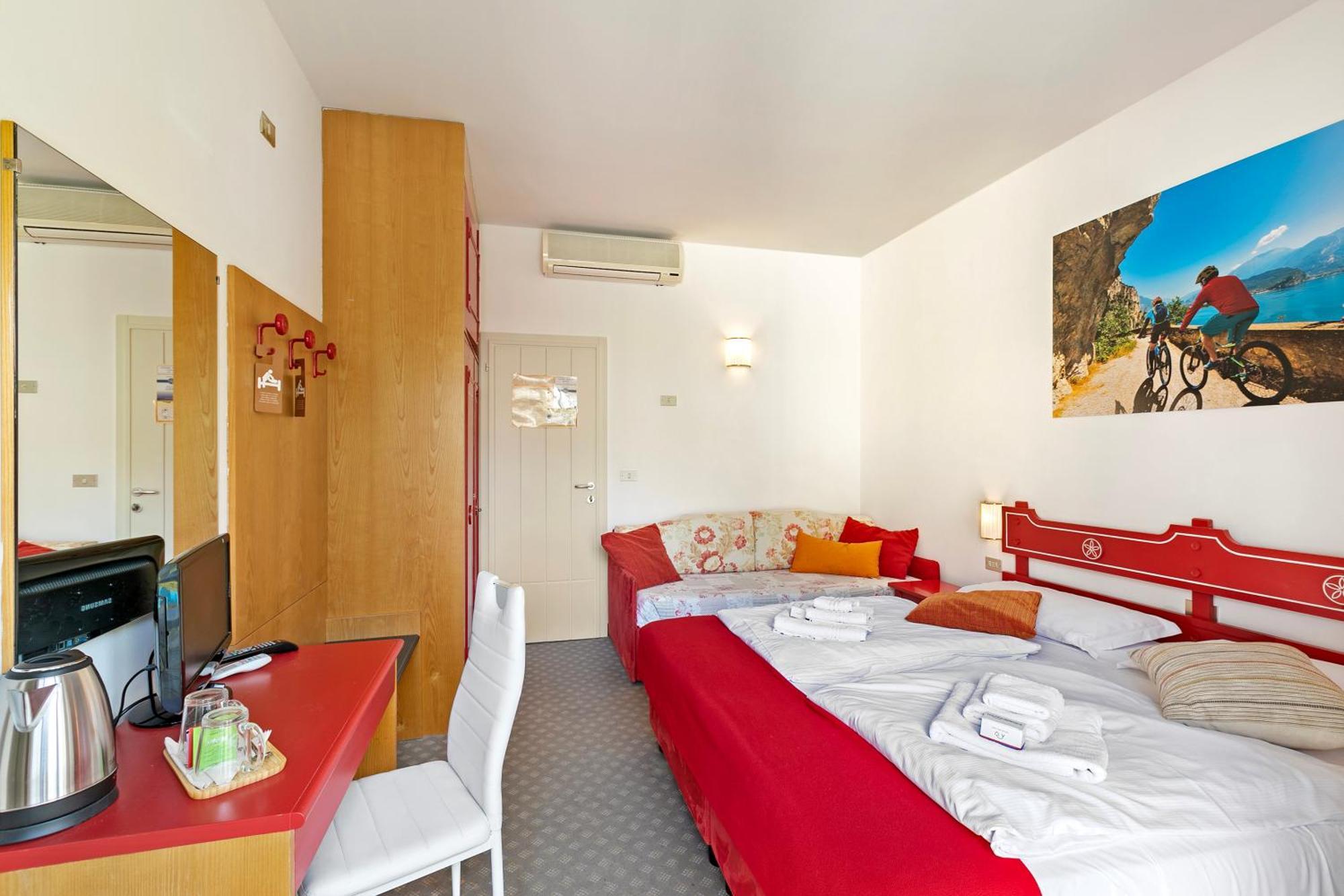 טורבולה Bike & Wind Hotel Villa Maria מראה חיצוני תמונה